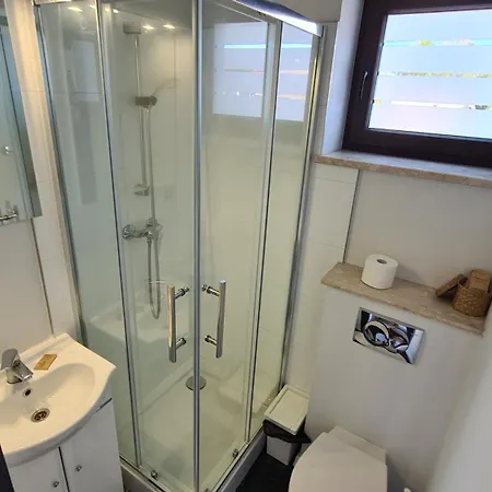 ベッド・アンド・ブレックファスト Koral 3*