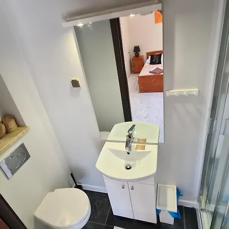 ベッド・アンド・ブレックファスト Koral 3*